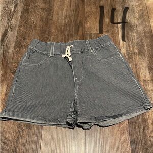 Tea collection size 14 shorts